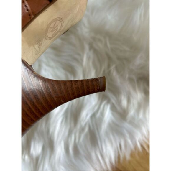 Michael kors brown leather strapped heels size 8.5 - Picture 9 of 9